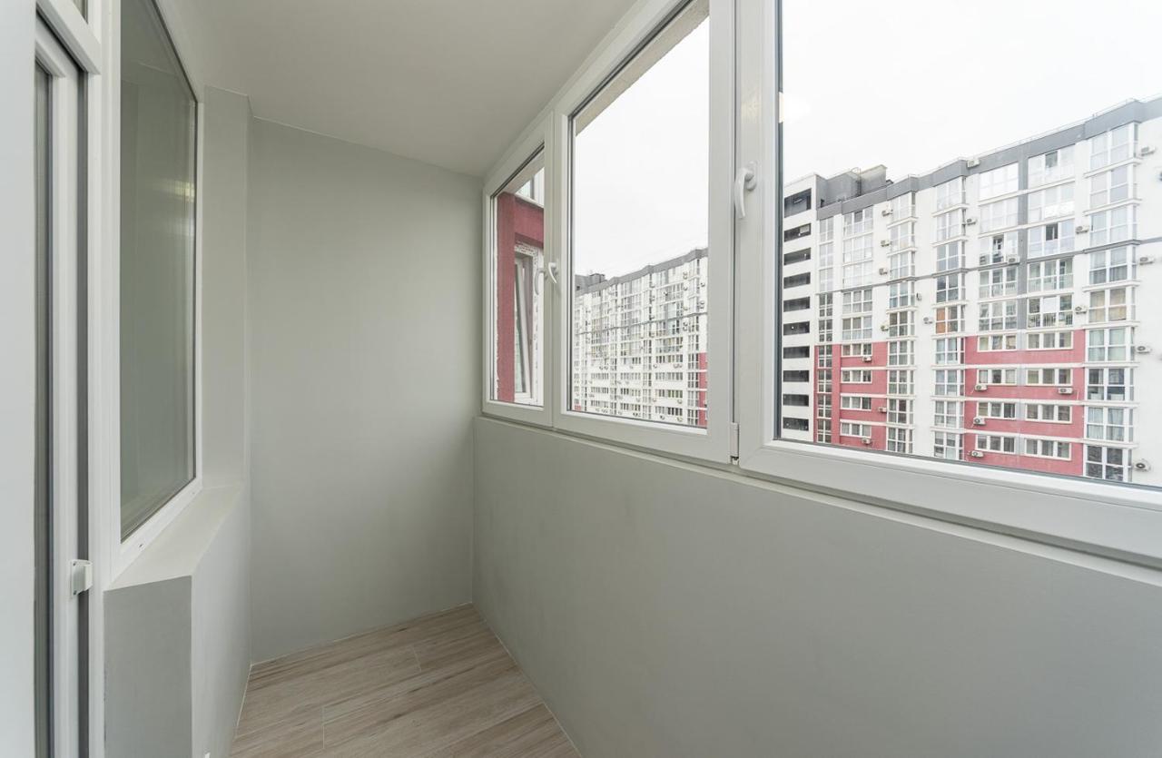 דירות קייב Flatrent Drahomanova 2A מראה חיצוני תמונה