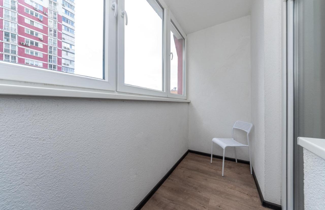 דירות קייב Flatrent Drahomanova 2A מראה חיצוני תמונה