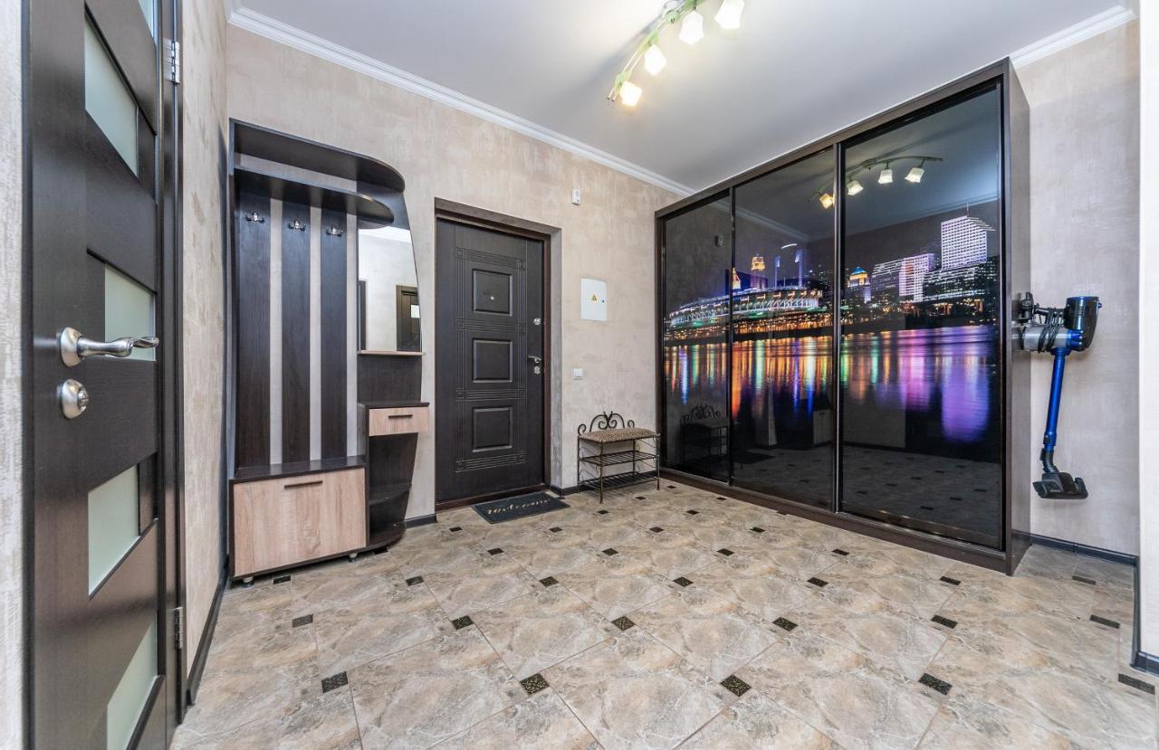 דירות קייב Flatrent Drahomanova 2A מראה חיצוני תמונה