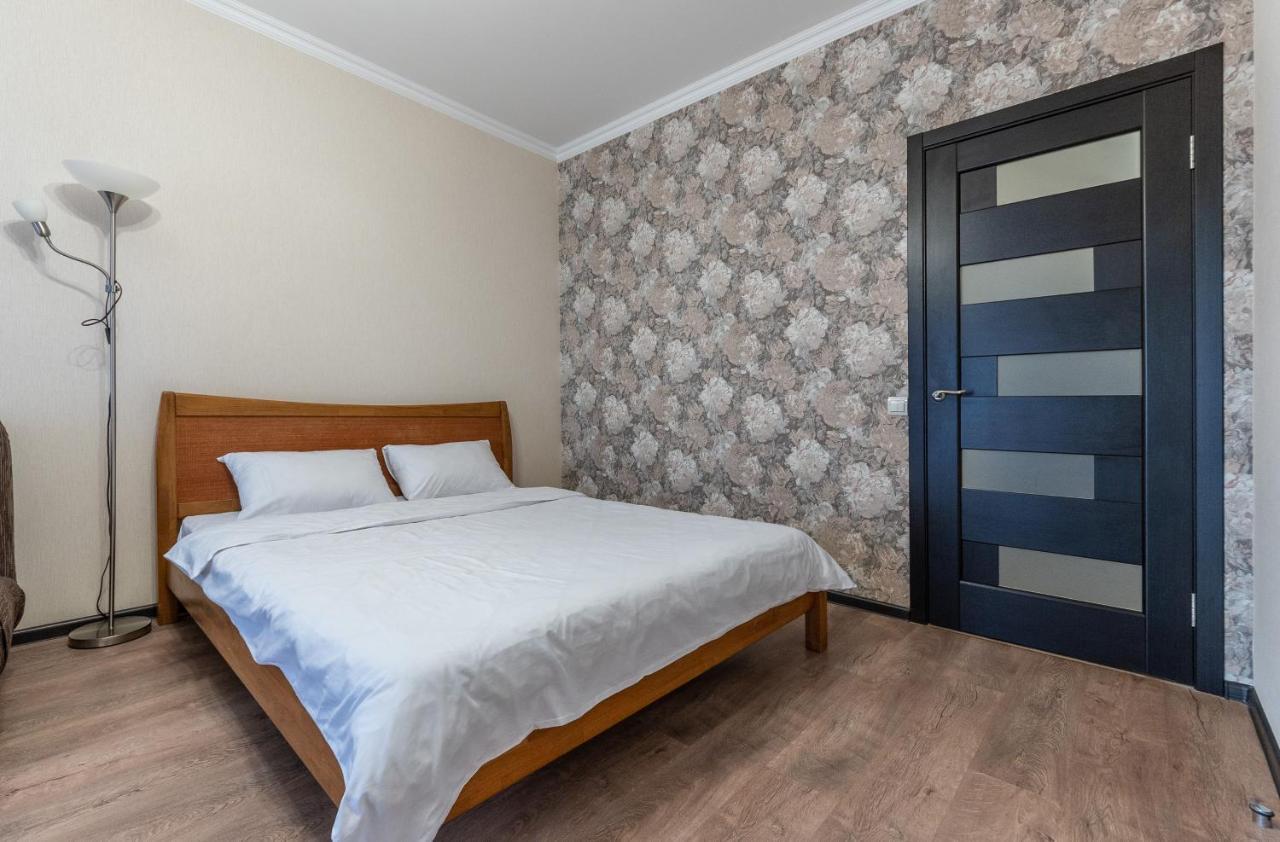 דירות קייב Flatrent Drahomanova 2A מראה חיצוני תמונה
