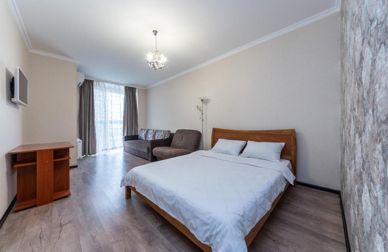 דירות קייב Flatrent Drahomanova 2A מראה חיצוני תמונה