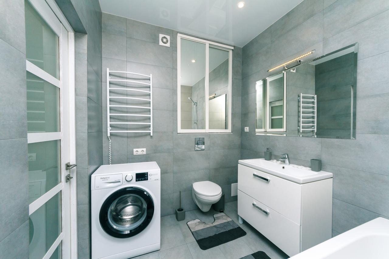 דירות קייב Flatrent Drahomanova 2A מראה חיצוני תמונה